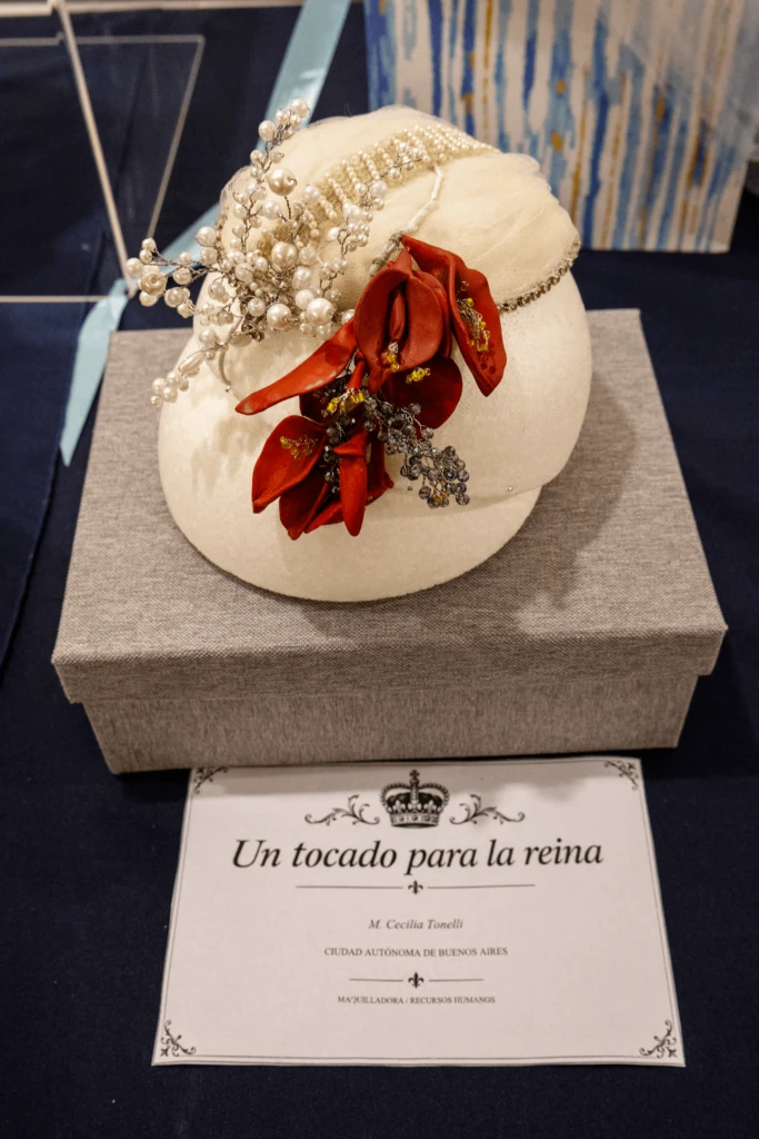 Un tocado para la Reina