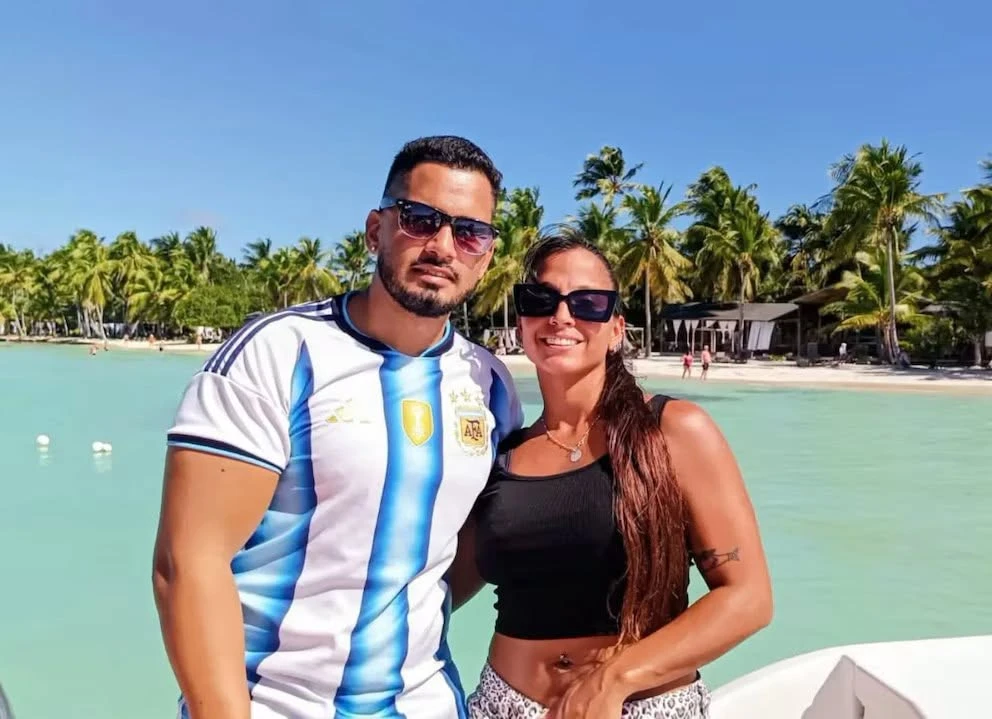 En las últimas horas, la pareja de Roberto compartió un mensaje en Facebook en el que expresó su profundo dolor por la pérdida, agradeció el acompañamiento recibido y pidió que se haga justicia.