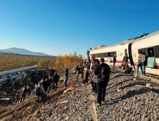 "Es un amasijo de hierros": los estremecedores relatos de los sobrevivientes del choque de trenes en España