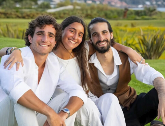 Azul Giordano sorprendió con un mensaje dedicado a sus hermanos tras la denuncia de Valentín: "Y mi vida cuando la necesiten"