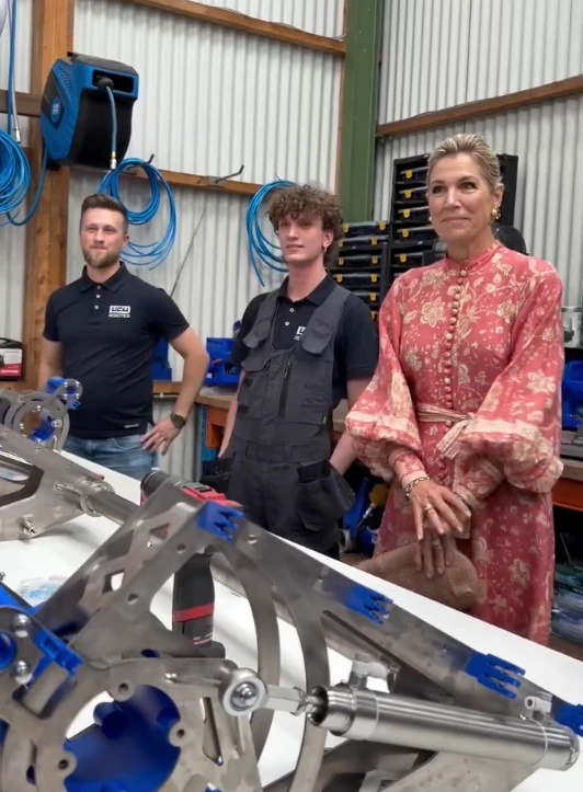 Máxima deslumbró con un vestido de inspiración oriental que rescató del placard