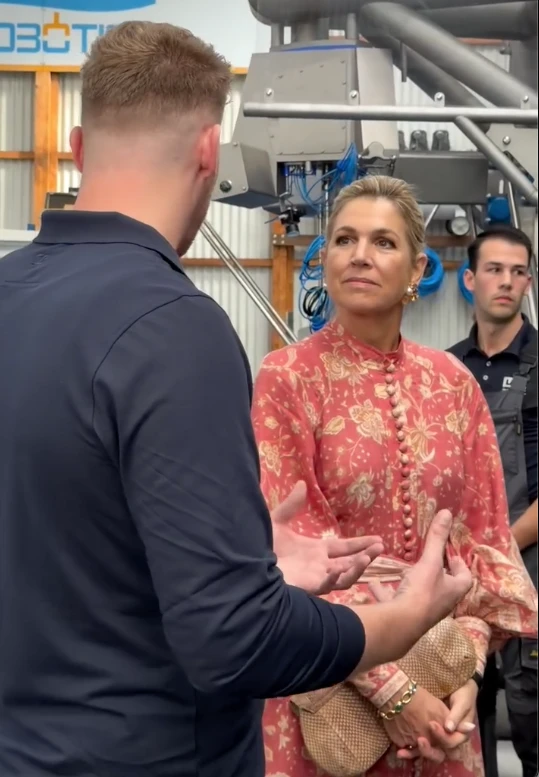 Máxima deslumbró con un vestido de inspiración oriental que rescató del placard