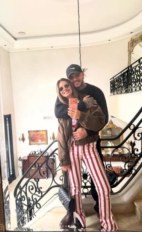 El look de la China Suárez con el pantalón más viral de la temporada.