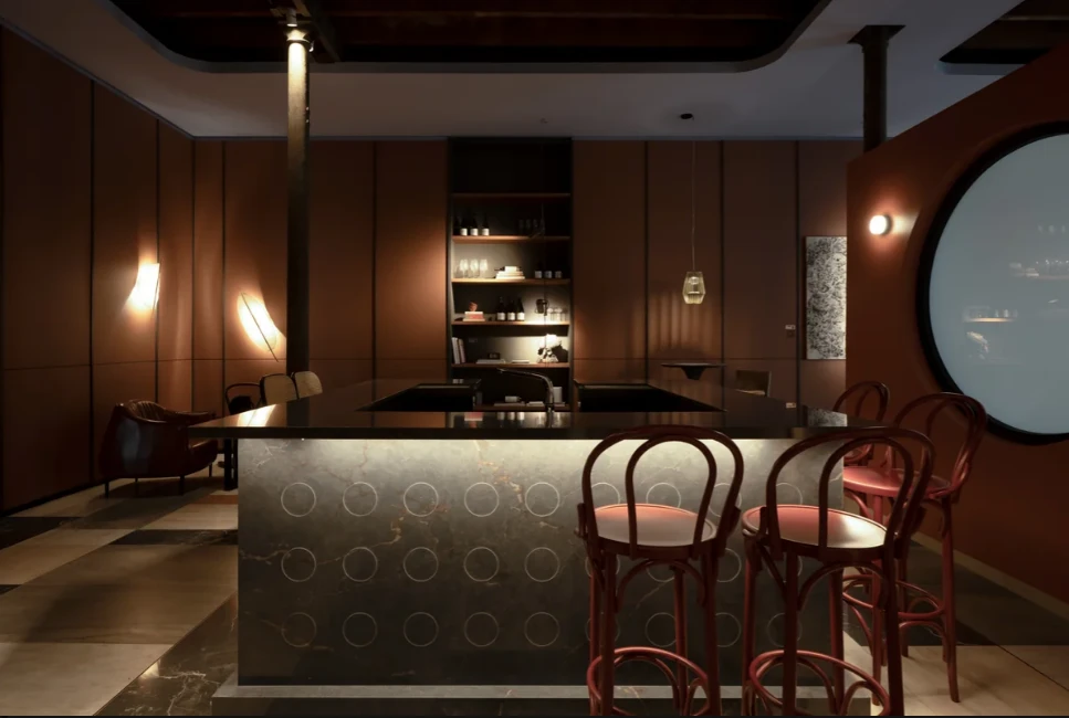 Bar de hotel en Casa FOA 2026