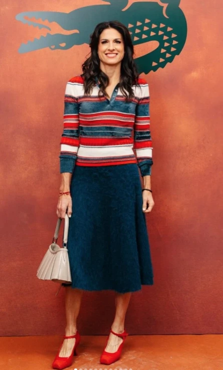Gabriela Sabatini asistió al desfile de Lacoste en la Semana de Moda de París.