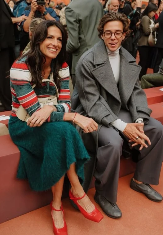 Gabriela Sabatini asistió al desfile de Lacoste en la Semana de Moda de París.