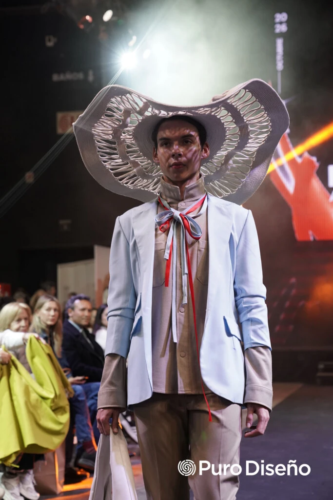 Desfile de Matías Anchorena