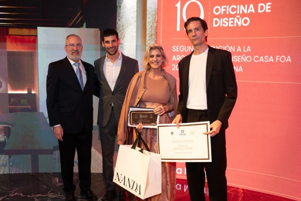Fernando y Guido Barenboim Pia Magri y Rubén Valdemarín Segunda mención a la arquitectura y diseño