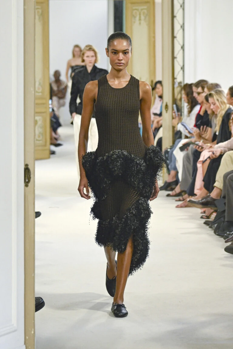 Desfile Alberta Ferretti, primavera verano 2027