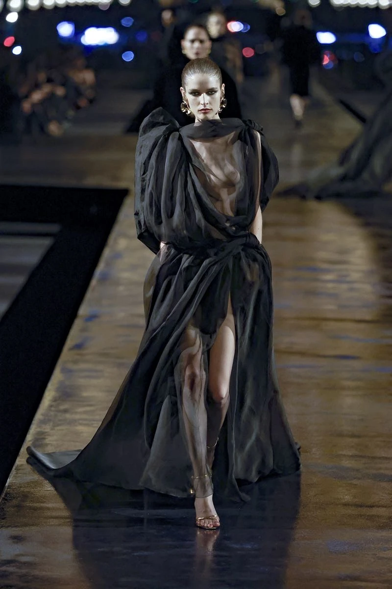  Saint Laurent primavera verano 2027.