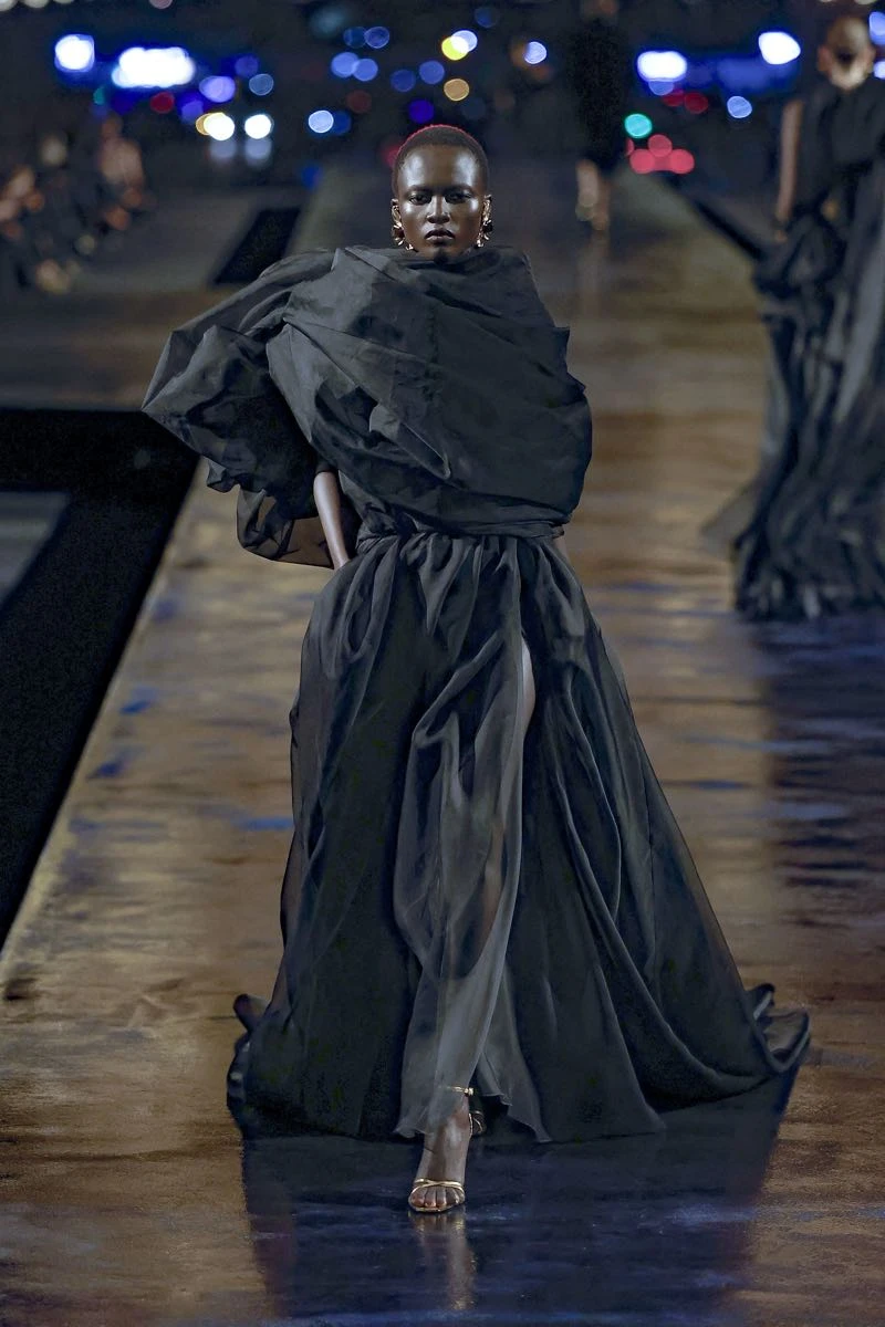  Saint Laurent primavera verano 2027.