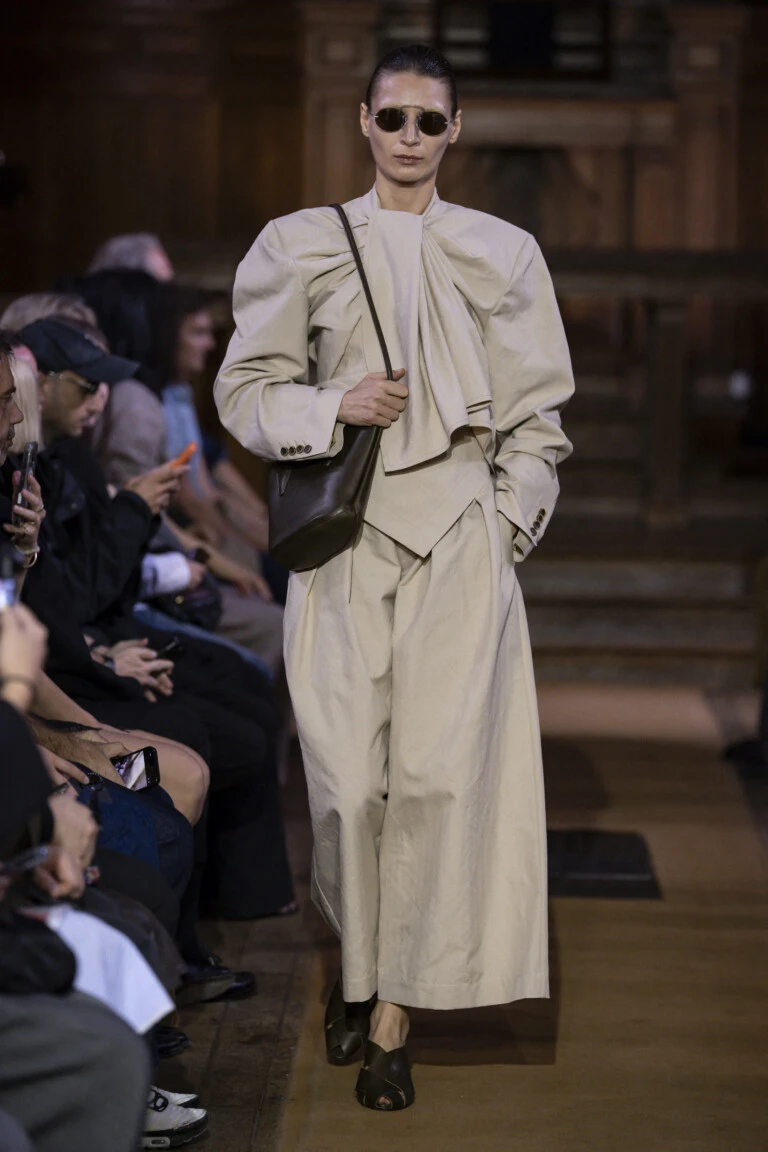 Desfile de Uma Wang . colección primavera verano 2027