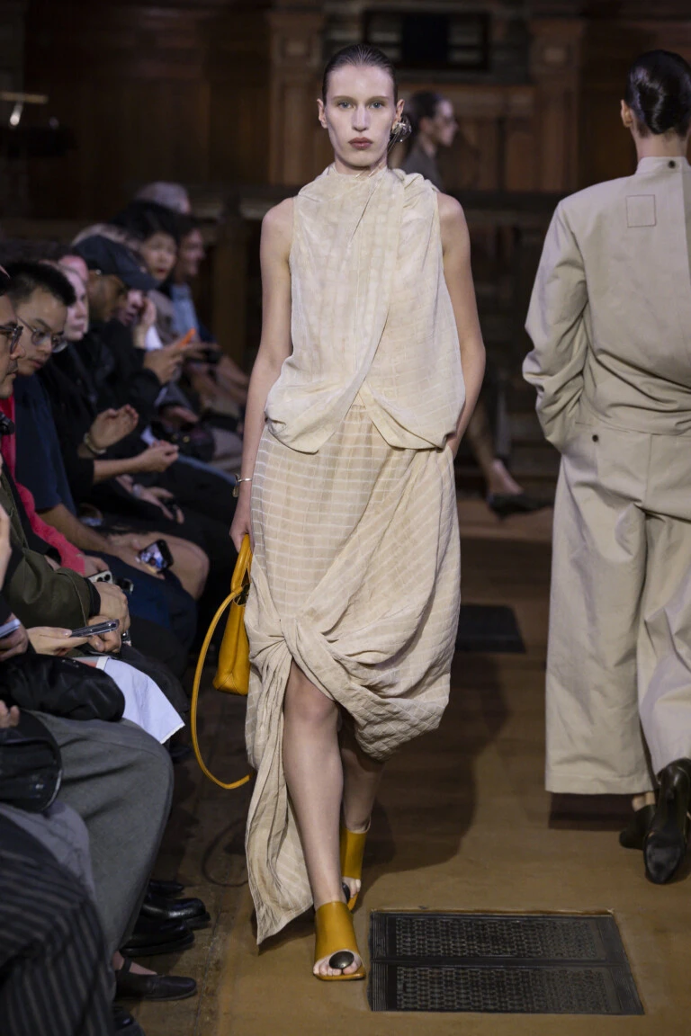 Desfile de Uma Wang . colección primavera verano 2027