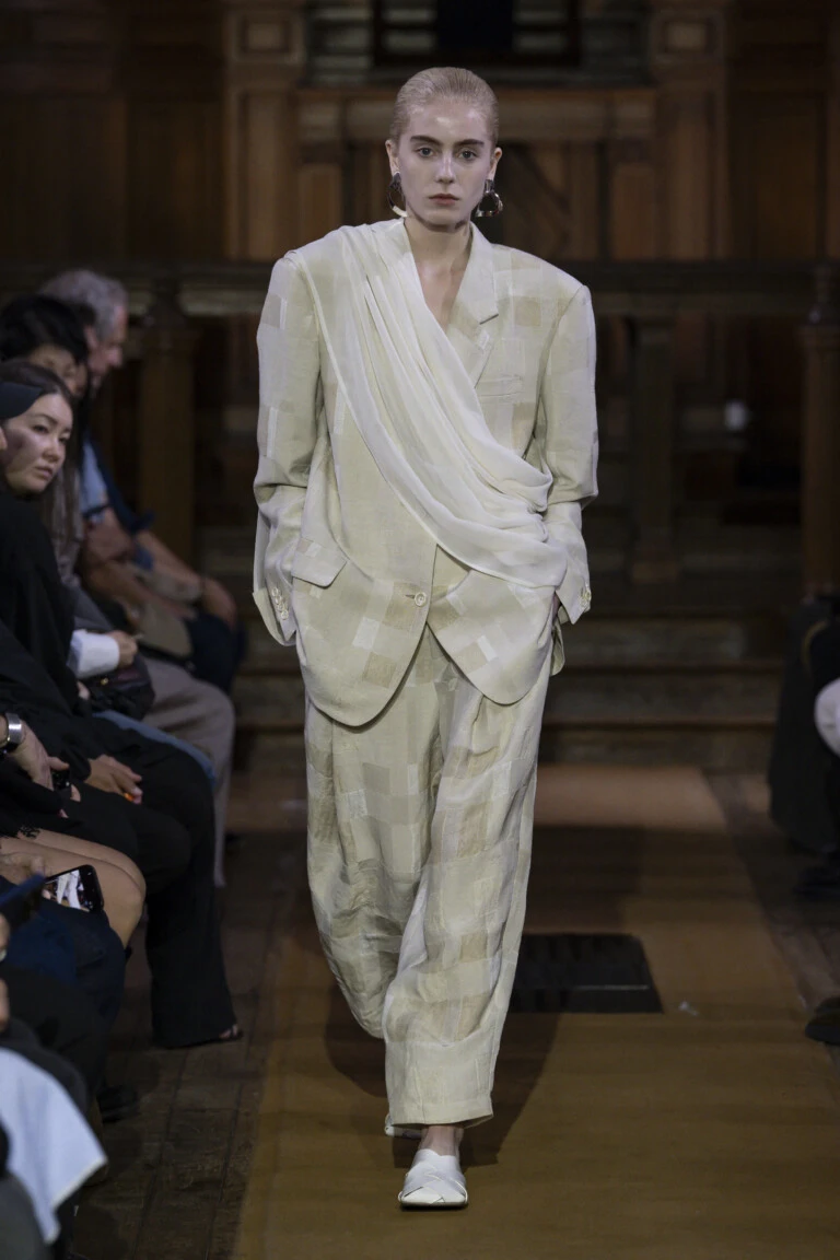 Desfile de Uma Wang . colección primavera verano 2027