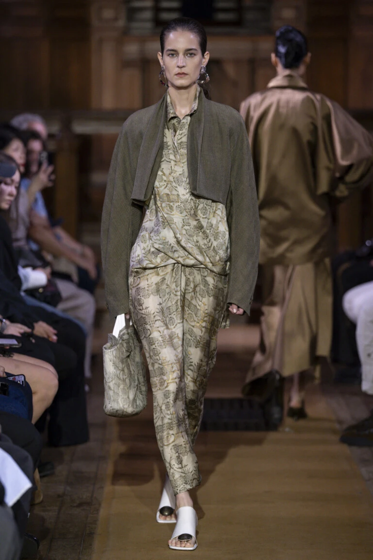 Desfile de Uma Wang . colección primavera verano 2027
