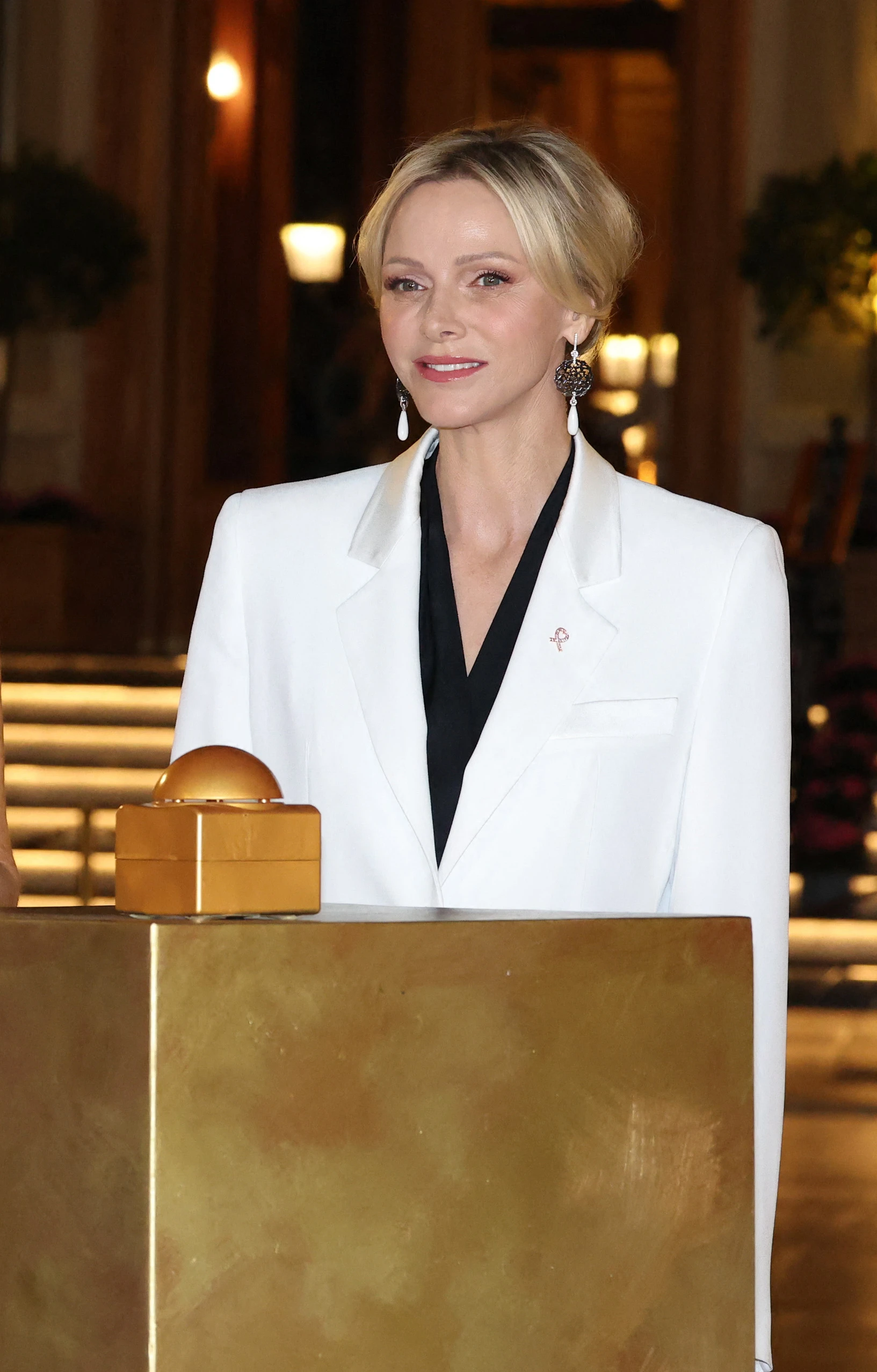 La princesa Charlène de Monaco y su peinado elegante y súper versátil
