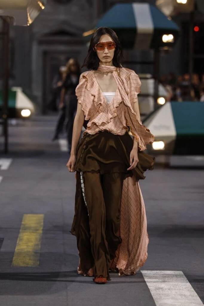 Pantalones fluidos