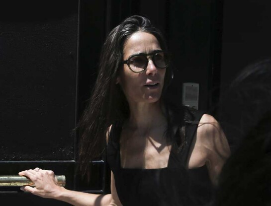 Juana Viale y su look para el cumpleaños de Marcela Tinayre: con el pantalón que será tendencia