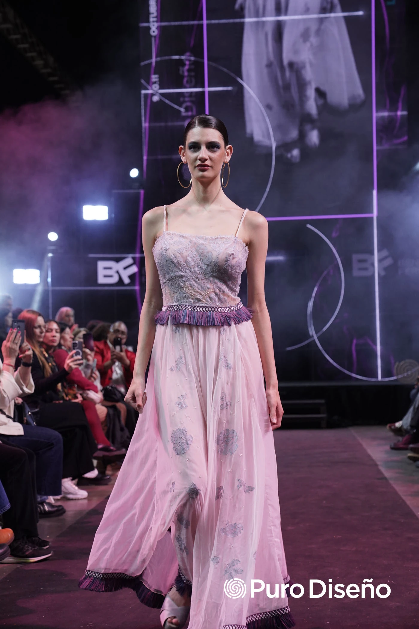 Desfile Benito Fernández.