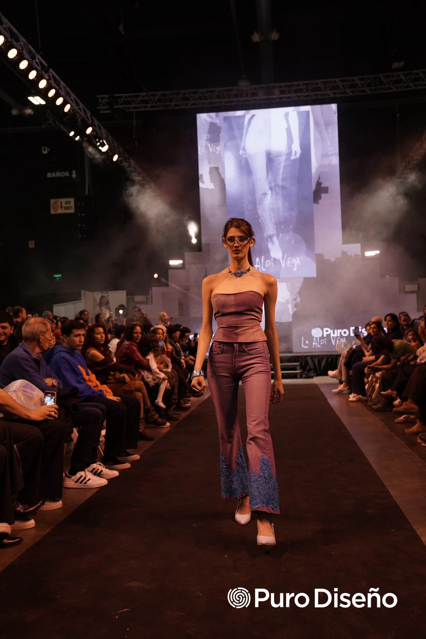 Desfile de La Aldi Vega.