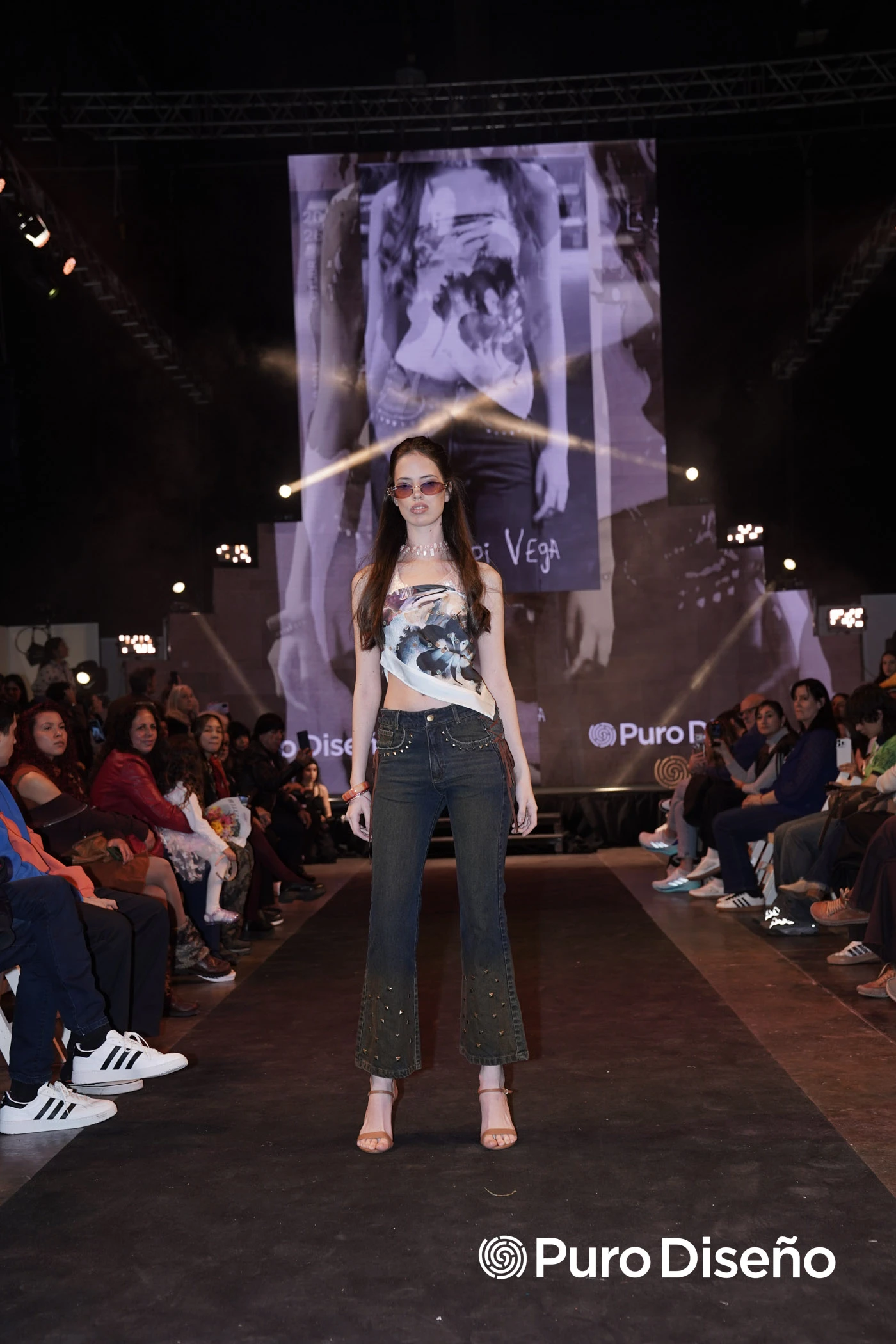 Desfile de La Aldi Vega.