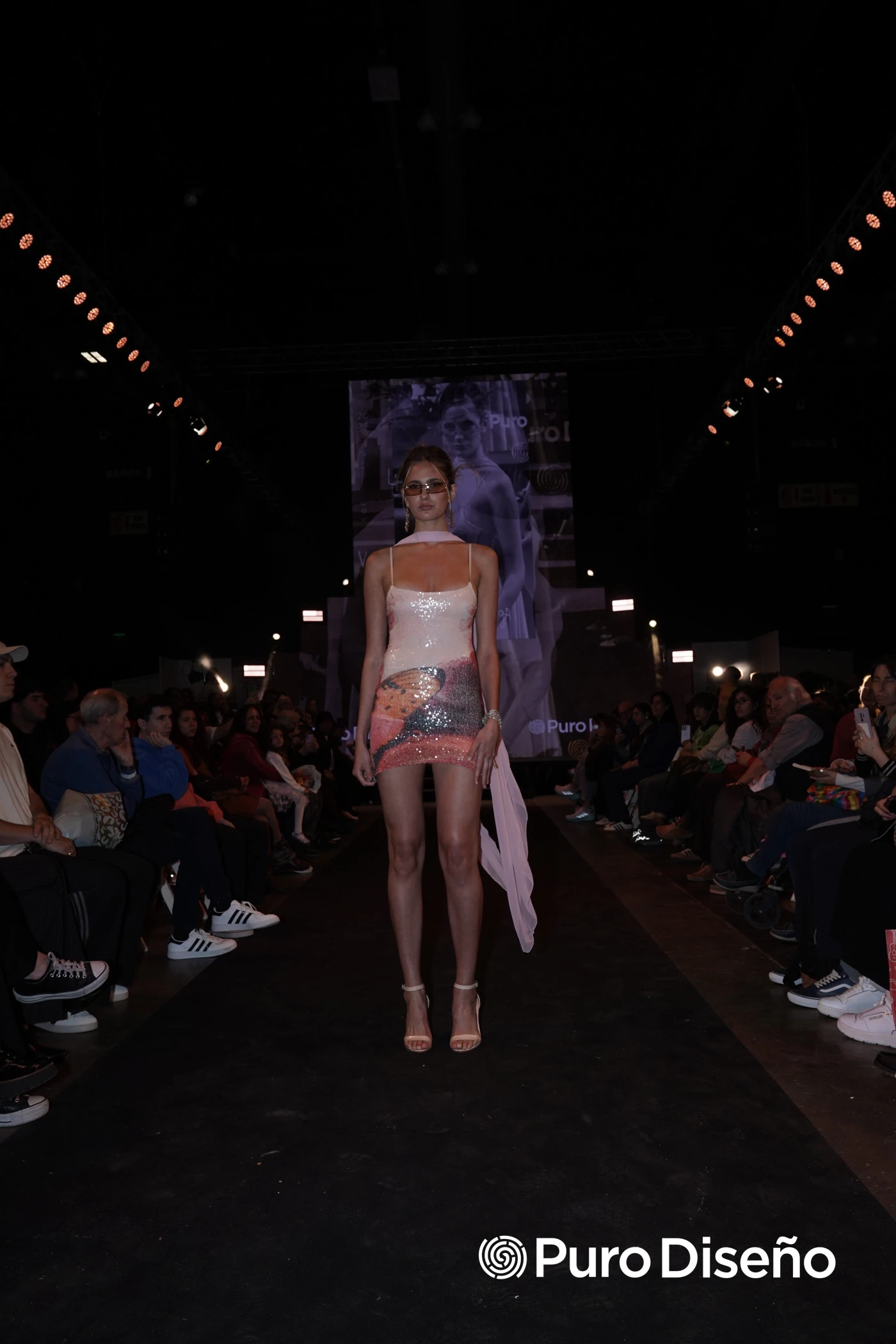Desfile de La Aldi Vega.