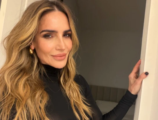 María Vázquez llevó la versión más elegante del naked dresso DESTACADA
