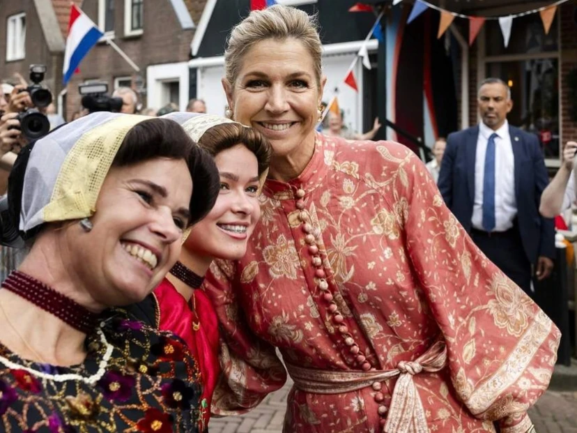 Máxima deslumbró con un vestido de inspiración oriental que rescató del placard