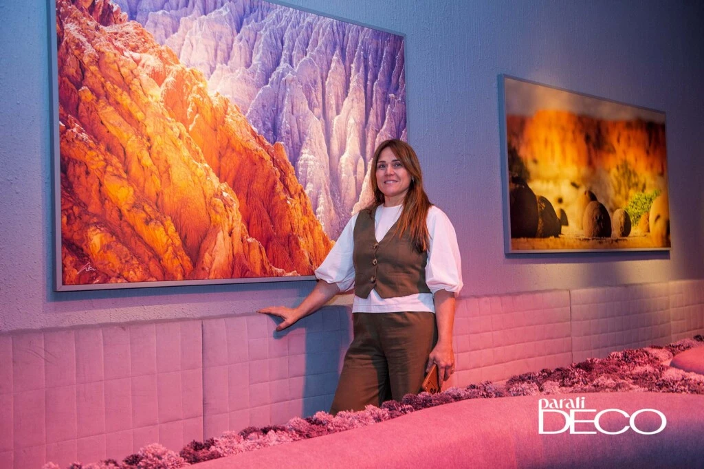 Gaby en el espacio Muestra Fotográfica