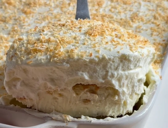 Postre frío de coco y galletitas de vainilla: una receta infalible para el finde