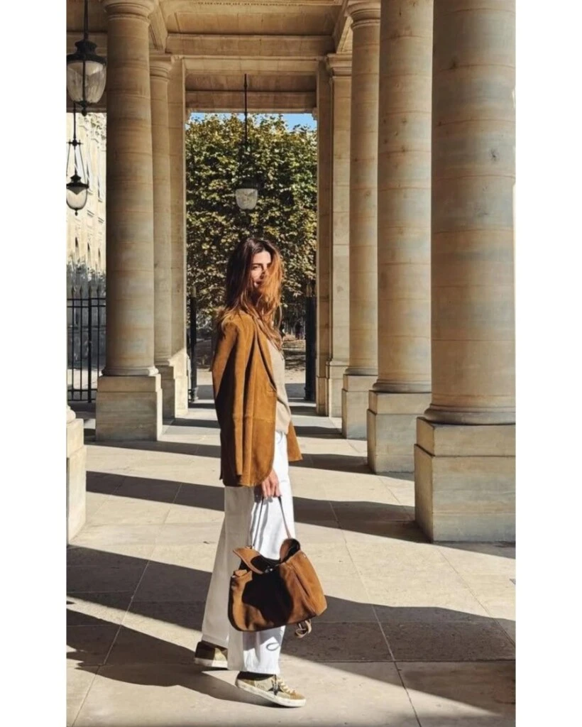 Juliana Awada muestra cómo combinar zapatillas con estilo