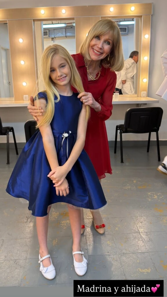 Matilda y Evangelina Salazar.