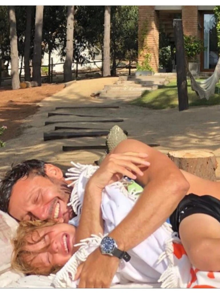 Vicuña publicó un carrusel de fotos y videos que recorren distintas etapas de la vida de Benicio.