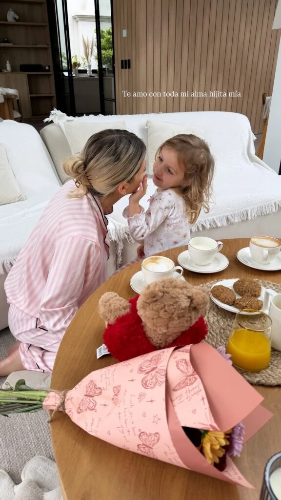 Cande Ruggeri y su hija Vita.