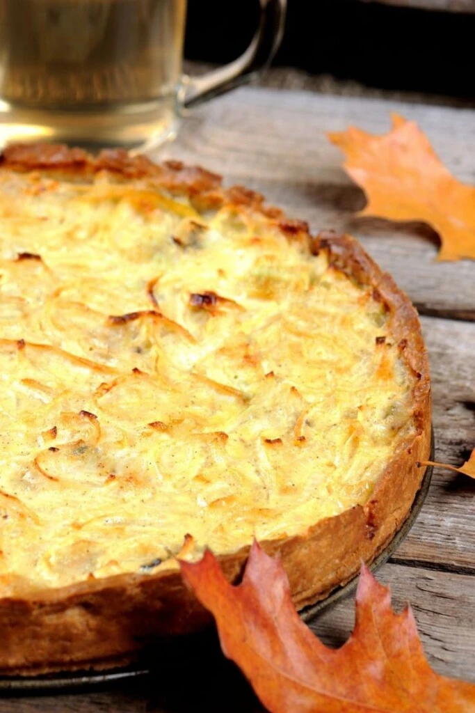 Tarta de cebolla y queso. Foto: Pinterest