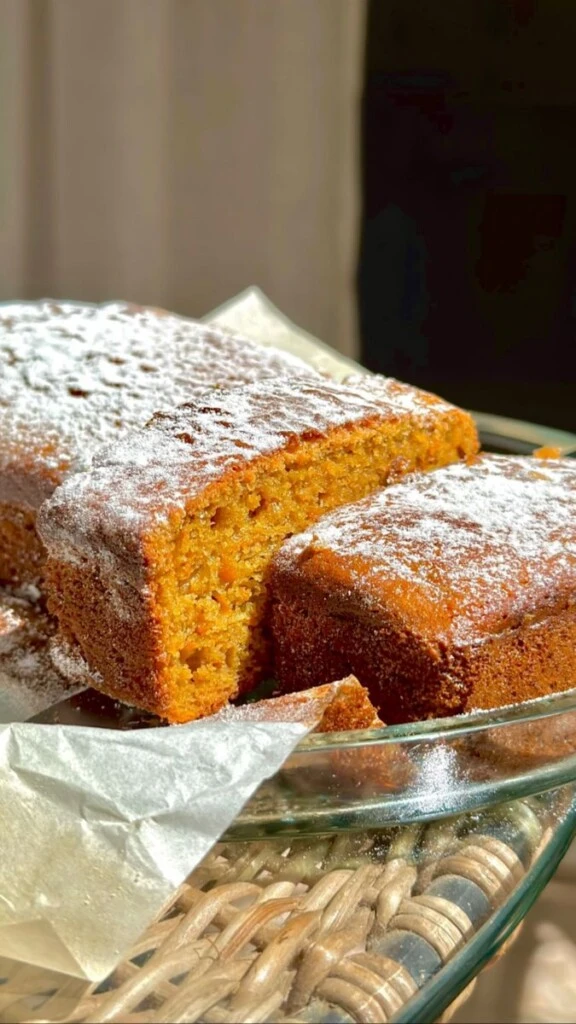 Budín de naranja, coco y nueces. Foto: Pinterest