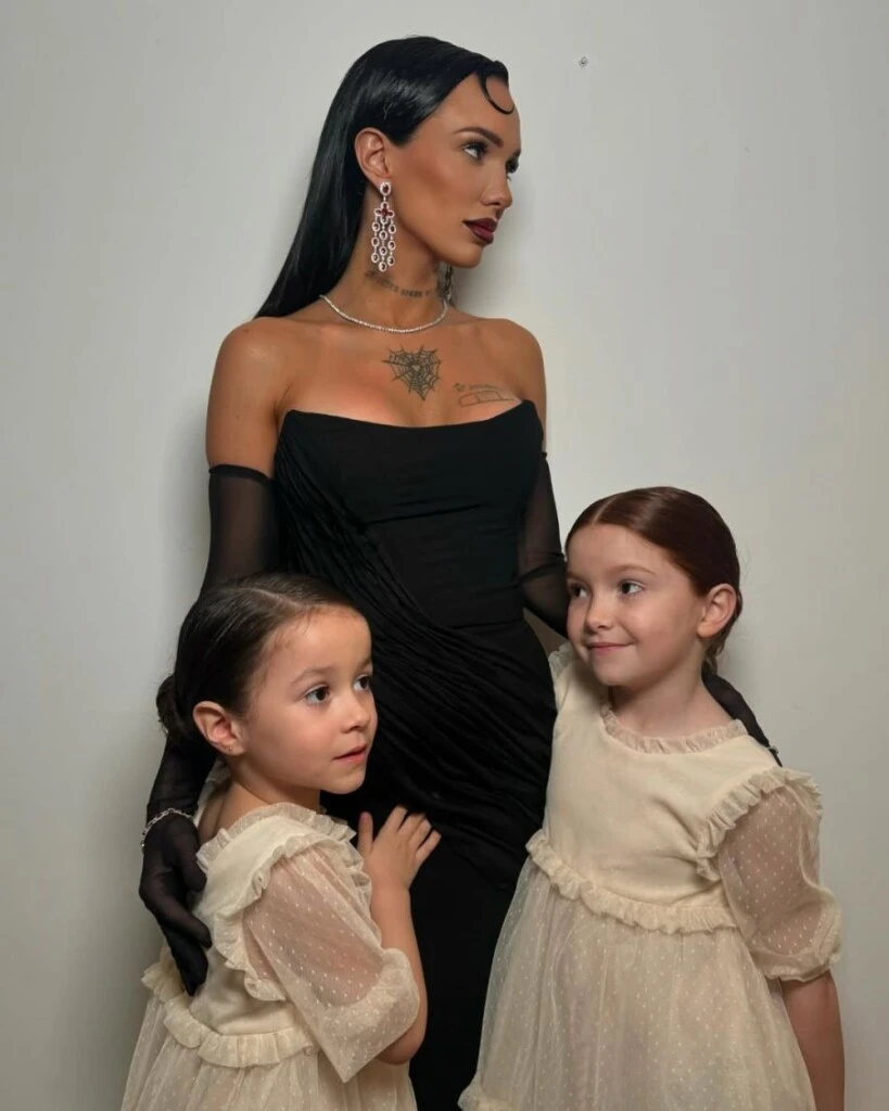 La Joaqui junto a Shaina y Eva.