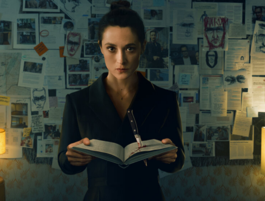 Qué ver en Netflix: el thriller sobre una escritora que busca al asesino de su hermana